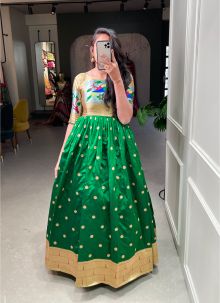Awesome Green Weaving Work Jacquard Silk Paithani Gown