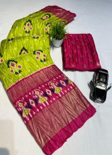 Green Pure Soft Crush Dola Silk Saree With Beautiful Design