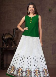 Latest White Color Digital Printed Skirt And Top Set